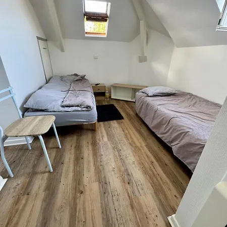 Fully Equipped 1-bedroom Near Chantiers Navals Apartment