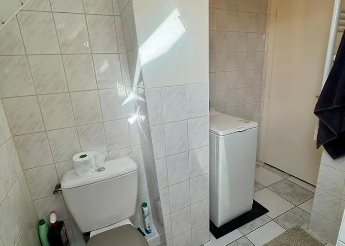 Fully Equipped 1-bedroom Near Chantiers Navals *