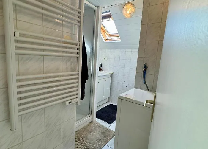 Fully Equipped 1-bedroom Near Chantiers Navals *